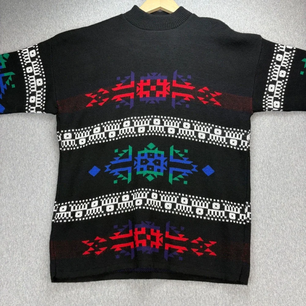 Vintage American Pride Sweater Womens M Black Aztec‎ Heavy Knit Native American - Picture 2 of 9